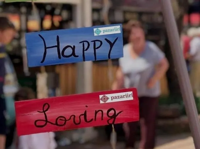 Chlo 1 * טיראנה