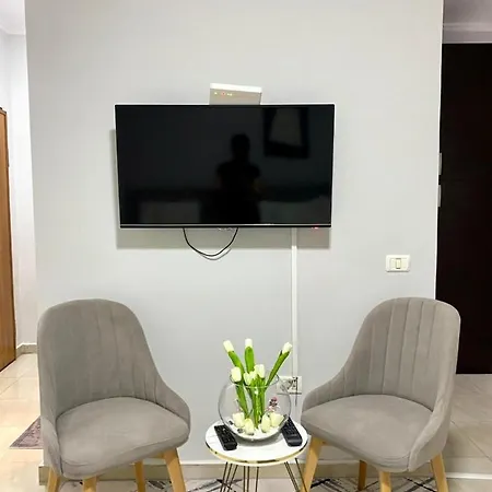 Chlo 1 Apartment
